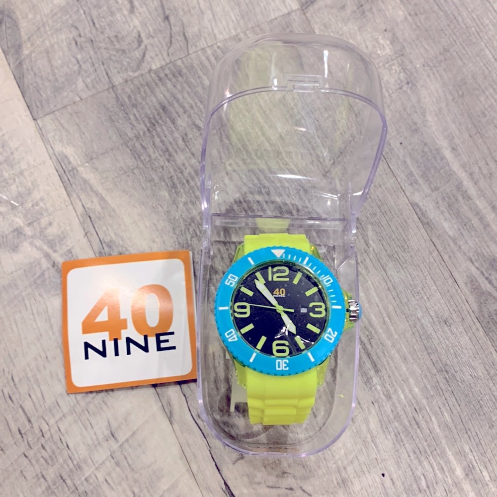 40 nine watch 01/yellow Authorized Dealer